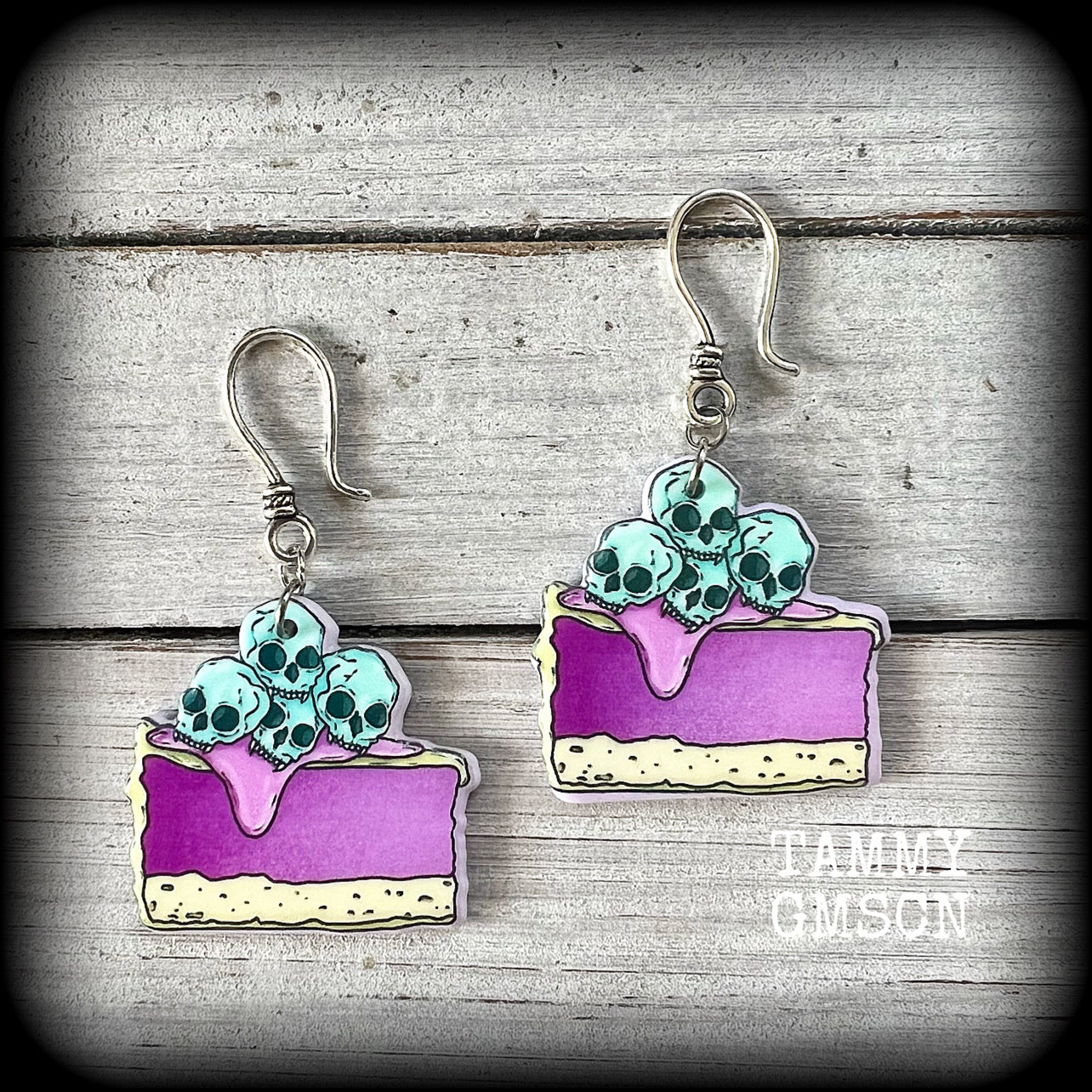 Skull cake earrings-Halloween earrings