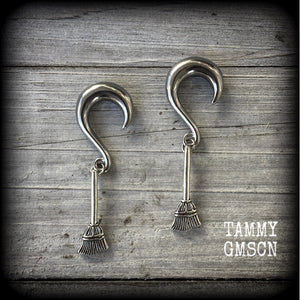 Besom earrings-Gauged earrings