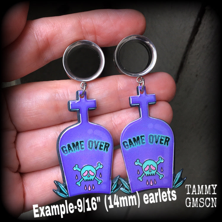 Tombstone tunnel earrings