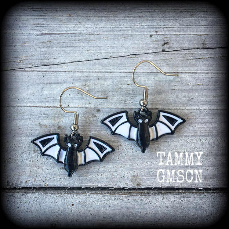 Spooky cute black bat earrings Bat earrings Nosferatu earrings Halloween earrings Halloween jewellery Gothic jewellery