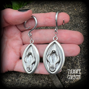 Vagina gauged earrings-Genitals earrings