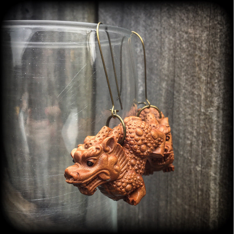 Foo dog earrings Foo dog ear weights Ear hangers Foo dog jewelry Temple dog ornaments Chinese lions Tattoo earrings Tattoo jewelry Tattoo designs Tattoos flash sheet Tattoo artist Tattooers 4mm 6mm 8mm 10mm 12mm 14mm 16mm 19mm 22mm 25mm 28mm 30mm 