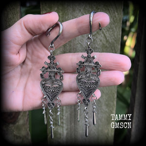 Tarot card ear hangers Three of swords earrings 6 gauge ear weights Body jewelry Stretched lobes Gauges 6g 2g 0g 00g 1/2 9/16 5/8 3/4 7/8 1" 1.10" 1.18" Stretched ears Stretched lobes gauged ears gauged earrings Tarot jewellery Occult jewelry Waite