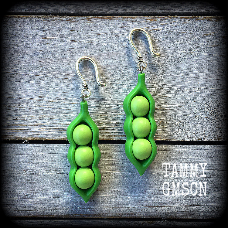 Pea Pod earrings-Ear hangers