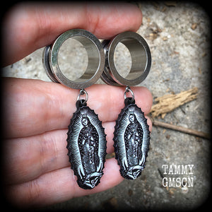 Lady of Guadalupe jewelry Lady of Guadalupe gauged earrings Sacred heart ear weights 16mm tunnels Tunnel earrings Tunnel dangles Ear hangers Body jewelry Religious jewelry Catholic jewellery 4mm 6mm 8mm 10mm 12mm 14mm 16mm 19mm 22mm 25mm Stretched lobes 