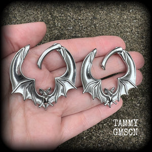 Featuring gorgeous spooky cute surgical steel bats, these earrings measure just under 5cms from tip to tip, and weigh approx 23 grams each.