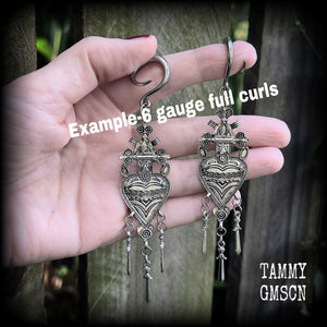 Tarot card ear hangers Three of swords earrings 6 gauge ear weights Body jewelry Stretched lobes Gauges 6g 2g 0g 00g 1/2 9/16 5/8 3/4 7/8 1" 1.10" 1.18" Stretched ears Stretched lobes gauged ears gauged earrings Tarot jewellery Occult jewelry Waite