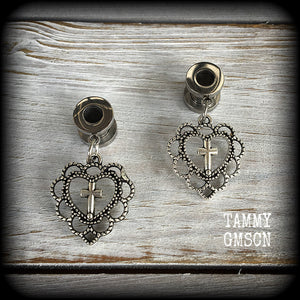 Sacred heart tunnel dangles