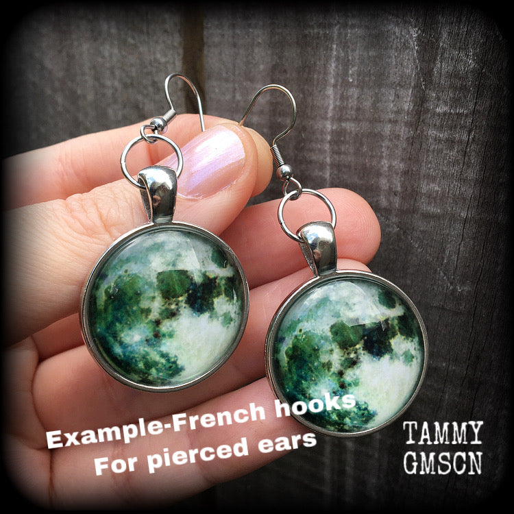 Full moon earrings Moon phases earrings Pagan earrings Witchy earrings Cottagecore earrings Gothic earrings Pierced ears Gauged earrings