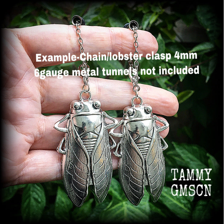 Antique silver cicada earrings-Ear hangers