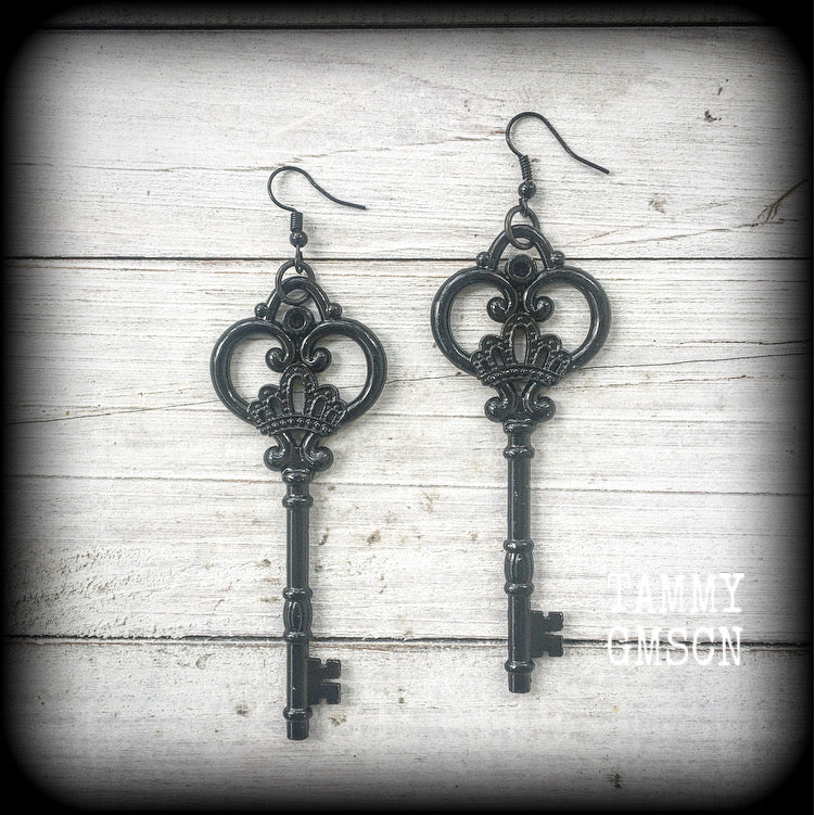 Antique key earrings-Black key earrings