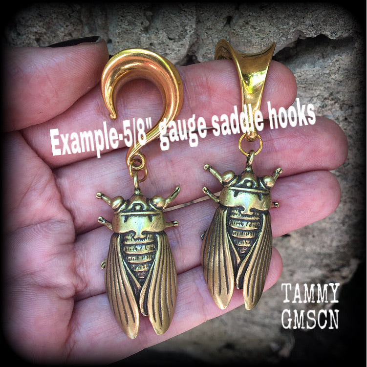 Brass cicada ear weights Insect ear weights 6 gauge ear weights Ear hangers Stretched lobes 6g 2g 0g 00g 1/2” 9/16” 5/8” 3/4” 7/8” 1” 1.10” Body jewellery Gauged ears Gauged earrings