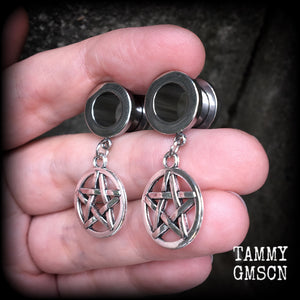 Pentagram tunnel earrings Pentagram tunnel dangles 00 gauge tunnel earrings Ear gauges Body jewelry 2g 0g 00g 1/2” 9/16” 5/8” 3/4" 7/8” 1” 1.10” Stretched ears Stretched lobes Witches jewellery Occult jewelry Pagan Druid Wiccan Satanic jewelry