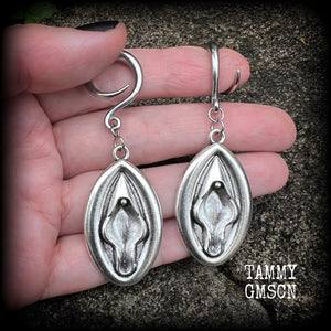 Vagina gauged earrings-Genitals earrings