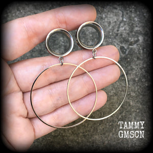 Hoop earrings Plug hoops Tunnel hoops 9/16" tunnel earrings Geometric ear hangers 14mm tunnels Body jewelry 2g 0g 00g 1/2" 5/8" 3/4" 7/8" 1" Tunnel earrings Tunnel dangles Ear gauges Plug gauges Stretched ears Stretched lobes Gauged earrings Gauged