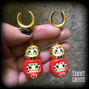 Red daruma earrings Gold daruma earrings Darumas Japanese dolls Japanese earrings Daruma ear hangers Daruma ear weights Unique ear weights Stretched ears Stretched lobes Gauges Gauged earrings 4mm 6mm 8mm 10mm 12mm 14mm 16mm 19mm 22mm 25mm 28mm 30mm 