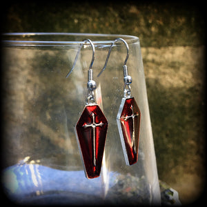 Coffin earrings Red coffin earrings Gothic earrings Halloween earrings Casket earrings Gothic earrings Halloween jewelry Halloween jewellery Ear gauges Pierced Body jewelry Ear jewelry Spooky cute Horrorpunk earrings Horrorpunk jewellery Ear gauges