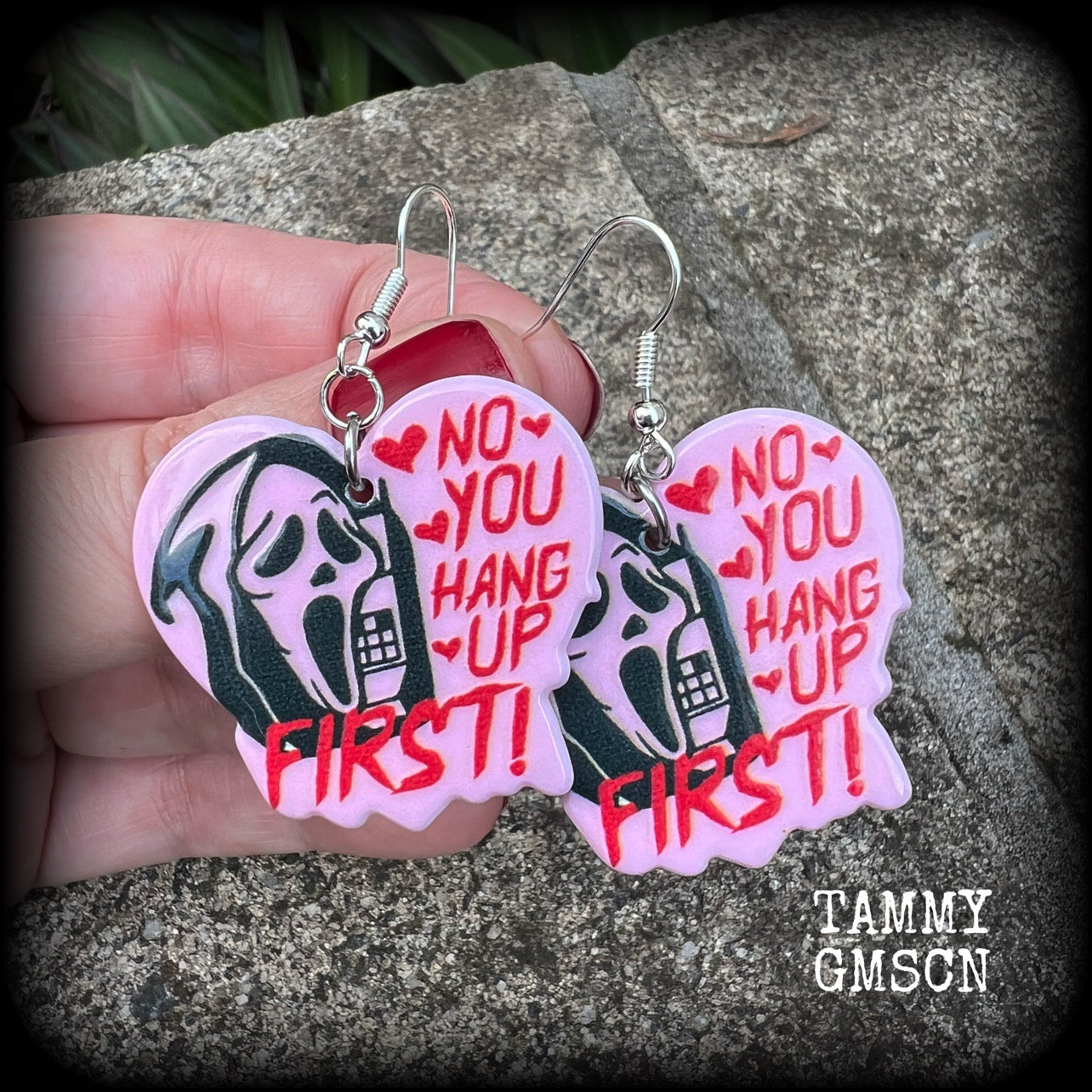 Horror punk earrings Telephone earrings Pink heart earrings Halloween earrings Retro earrings Bowie knife Pierced ears Ear gauges Horror punk jewelry Wednesday Fright night Horror movie Slasher movies Halloween jewelry Murder mystery Decomp