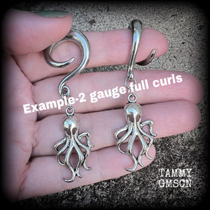 2 gauge ear hangers 