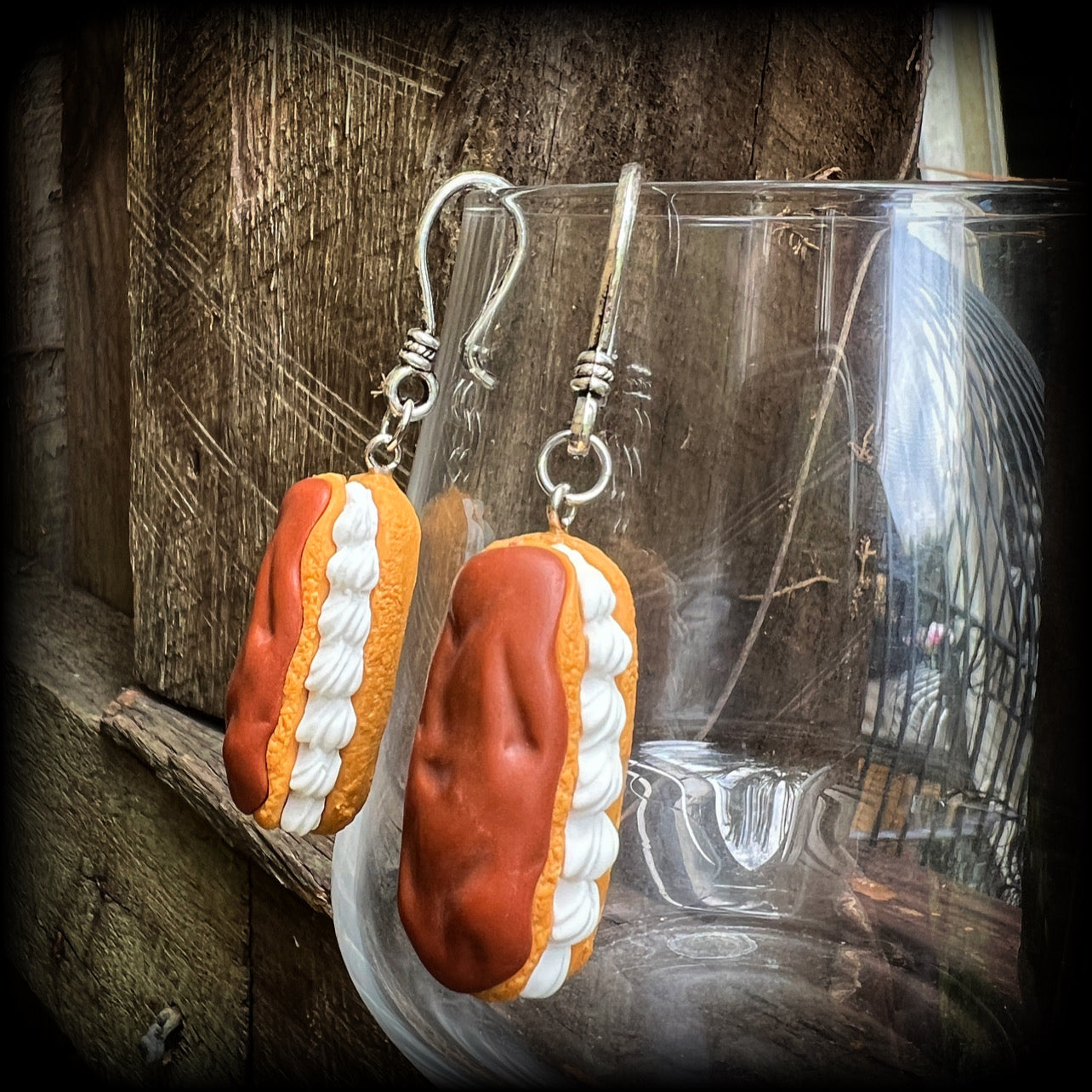 Chocolate eclair earrings-Donut earrings