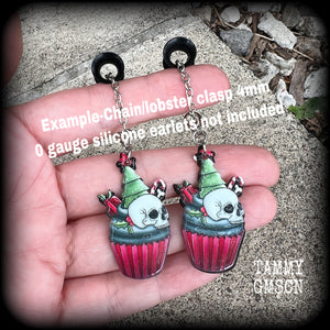 Christmas earrings-Gothic skull cupcake earrings