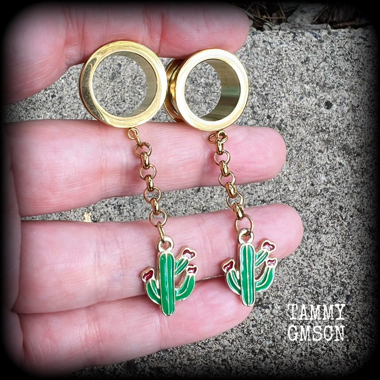 Green cactus tunnel earrings