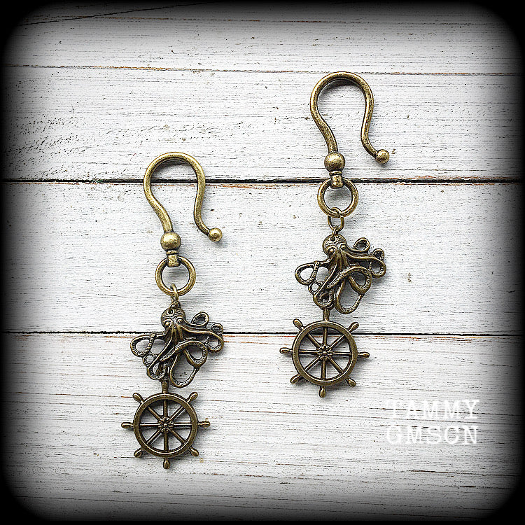 Octopus and ship steer ear hangers