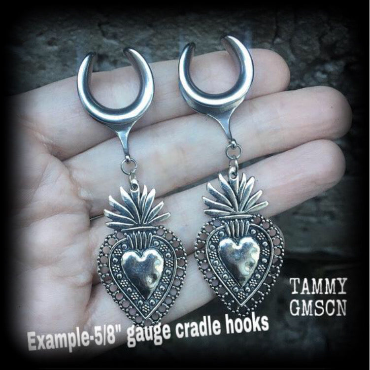 Sacred heart gauged earrings Milagros heart ear hangers 5/8" ear weights Ear gauges Body jewelry 2g 0g 00g 1/2" 9/16" 3/4" 7/8" 1" 1.10" 1.18" Stretched ears Stretched lobes Gauged ears tattoo earrings Tattoo designs tattoo flash Gypsy boho Romany
