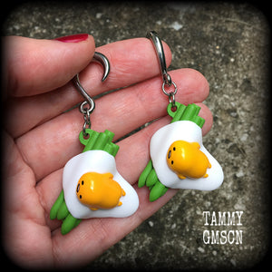 Gudetama 'Eggs and asparagus' gauged earrings