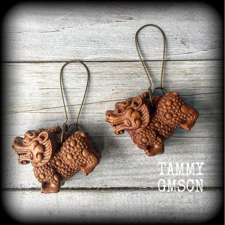 Foo dog earrings Foo dog ear weights Ear hangers Foo dog jewelry Temple dog ornaments Chinese lions Tattoo earrings Tattoo jewelry Tattoo designs Tattoos flash sheet Tattoo artist Tattooers 4mm 6mm 8mm 10mm 12mm 14mm 16mm 19mm 22mm 25mm 28mm 30mm 