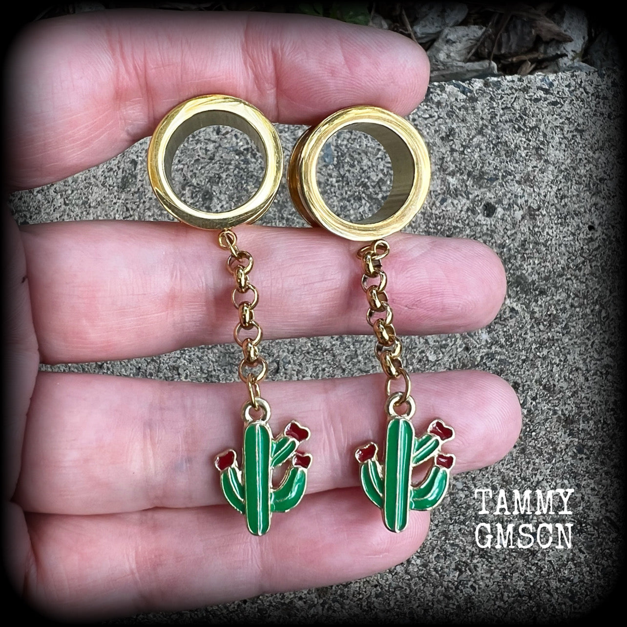 Green cactus tunnel earrings