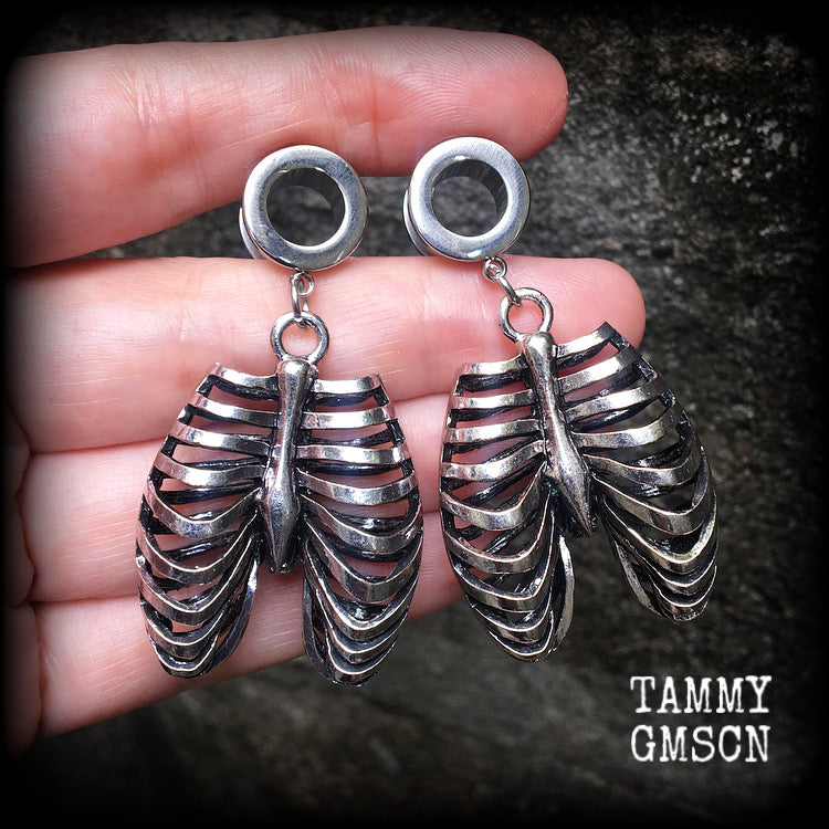 Ribcage tunnel earrings-Horroupunk halloween earrings