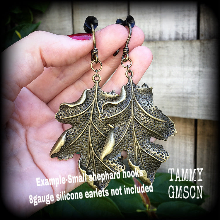 Oak leaf earrings-Ear hangers