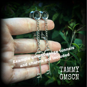 DIY chain for 4 gauge 5mm Tunnel earrings