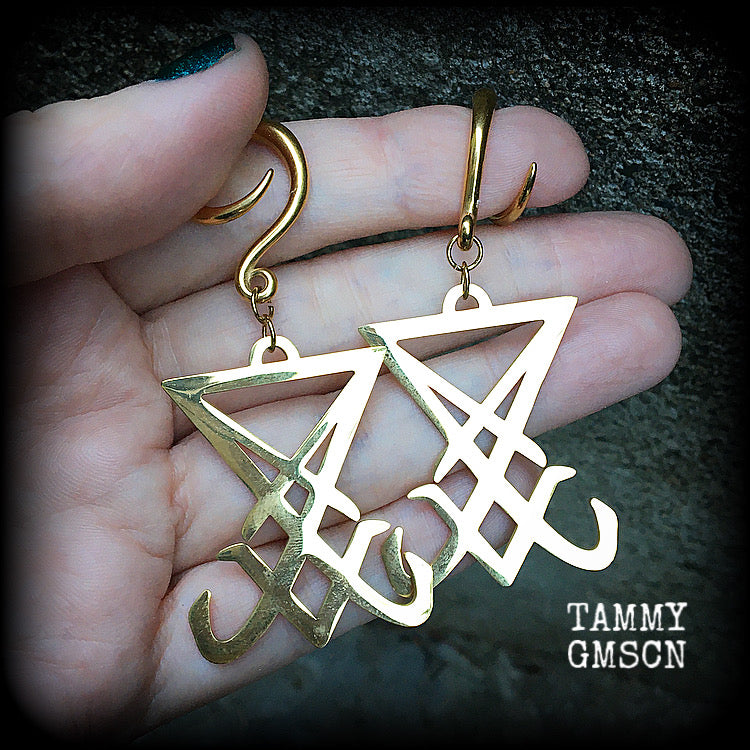 Sigil of Lucifer gauged earrings Satanic earrings Evil jewelry Occult ear weights Ear hangers Ear gauges 6 gauge ear weights Church of Satan Body jewelry Stretched ears Lobes Occult jewelry 4mm 6mm 8mm 10mm 12mm 14mm 16mm 19mm 22mm 25mm 28mm 30mm 