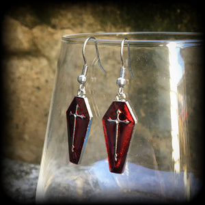 Coffin earrings Red coffin earrings Gothic earrings Halloween earrings Casket earrings Gothic earrings Halloween jewelry Halloween jewellery Ear gauges Pierced Body jewelry Ear jewelry Spooky cute Horrorpunk earrings Horrorpunk jewellery Ear gauges