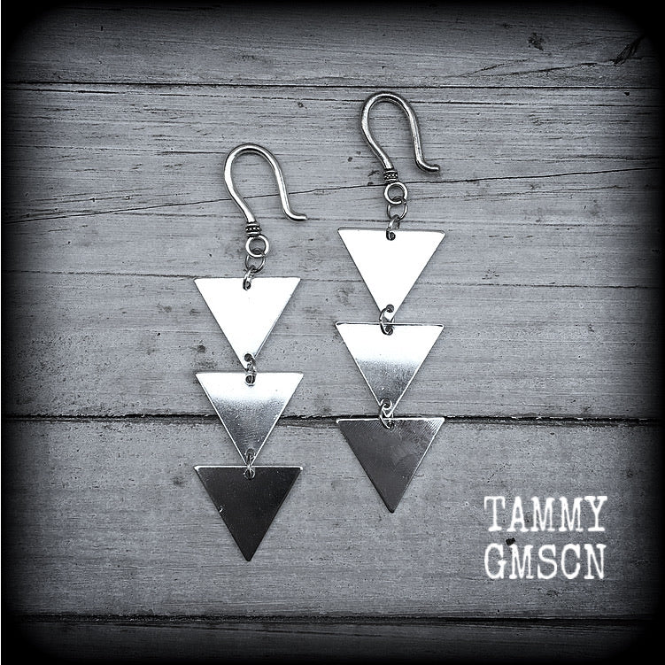 Geometric earrings-Triangle earrings