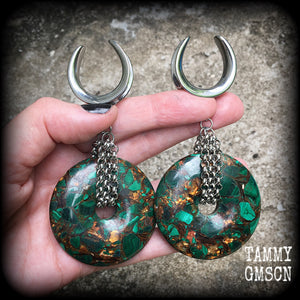 These ear weights feature beautiful big green malachite and bronzite donut gemstones enclosed in triple stainless steel chains, weighing approx 46 grams each and measuring just on 10 cms. This pair has been made with 25mm cradles.