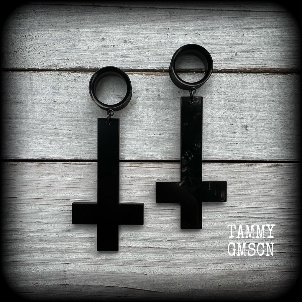 Inverted cross tunnel earrings