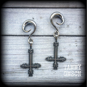 Inverted cross gauged earrings