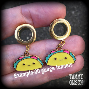 This adorable pair of earrings features cute little happy taco charms, measuring approx 3cms from tip to tip and weighing only a few grams each. These earrings are too cute!

This pair has been made with 10mm surgical steel tunnels, for stretched lobes.