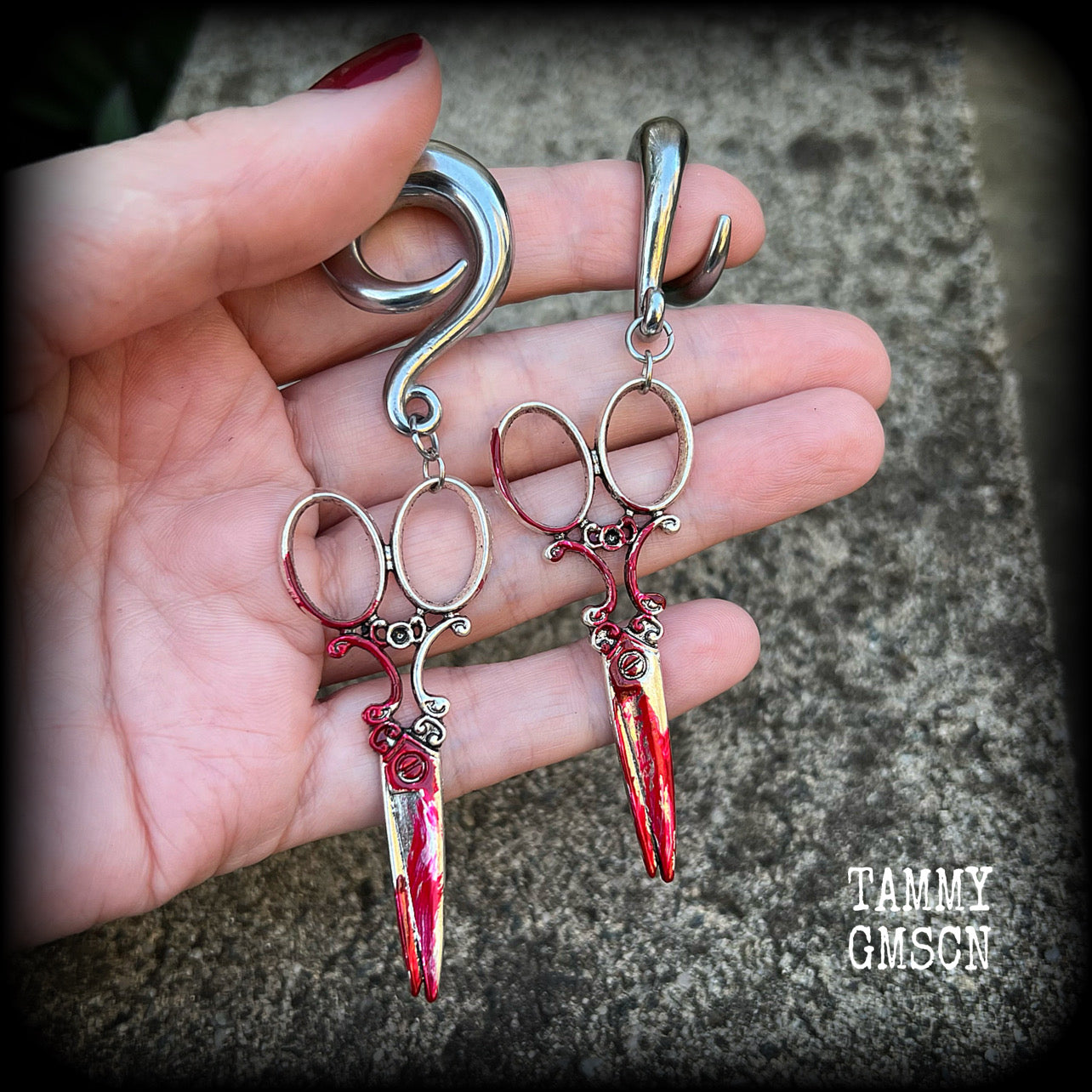 Bloodied scissors halloween gauged earrings