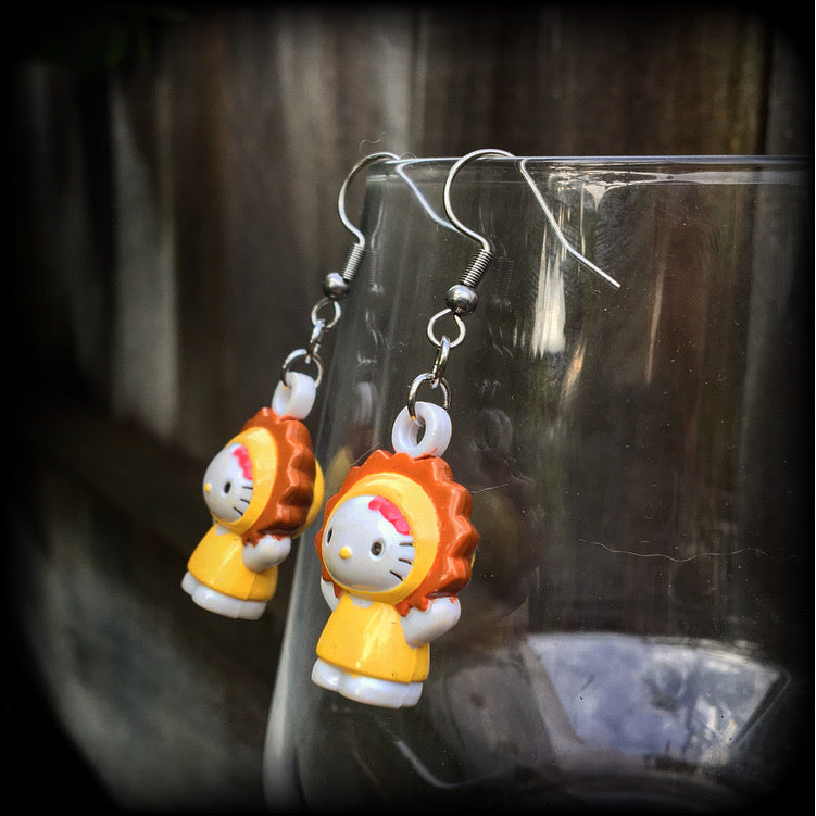 Hello Kitty earrings-Lion earrings