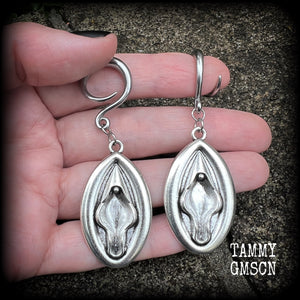 Vagina gauged earrings-Genitals earrings