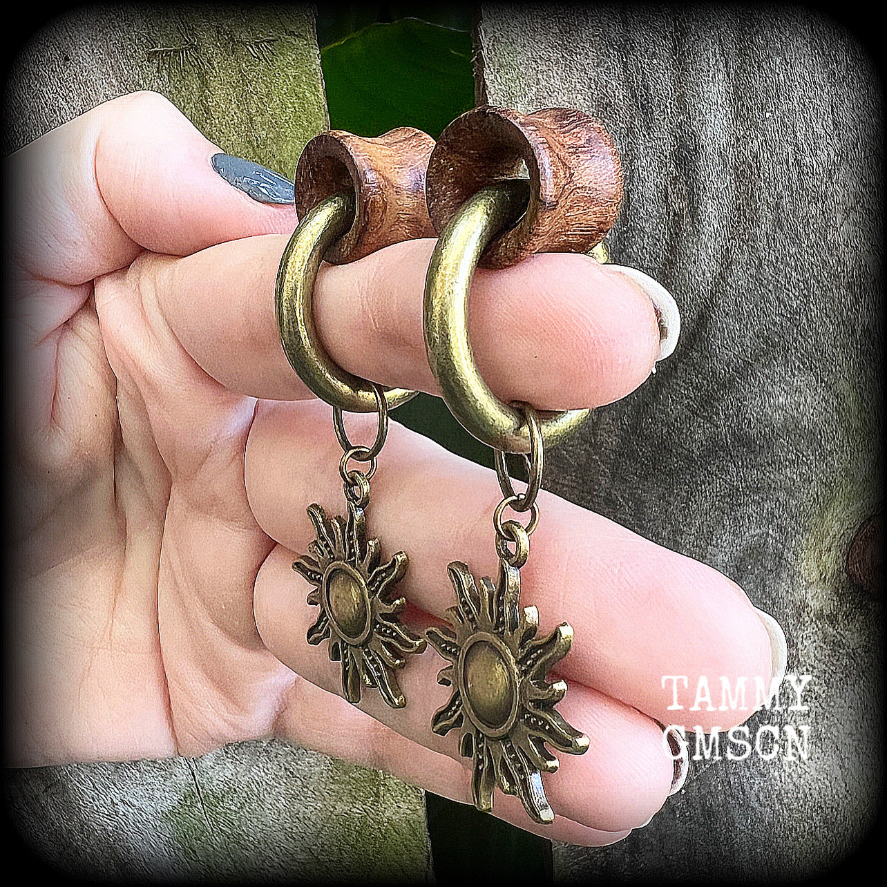 Sol Invictus hoop earrings-Tunnel friendly earrings