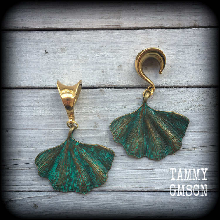 Ginkgo leaf earrings Ginkgo leaf ear weights Ear hangers Ear gauges Stretched ears Stretched lobes Gauged earrings Gauged ears Mossgoth Whimsigoth Cottagecore Forestpunk Goblincore Witchyvibes 4mm 6mm 8mm 10mm 12mm 14mm 16mm 19mm 22mm 25mm 28mm 30mm 