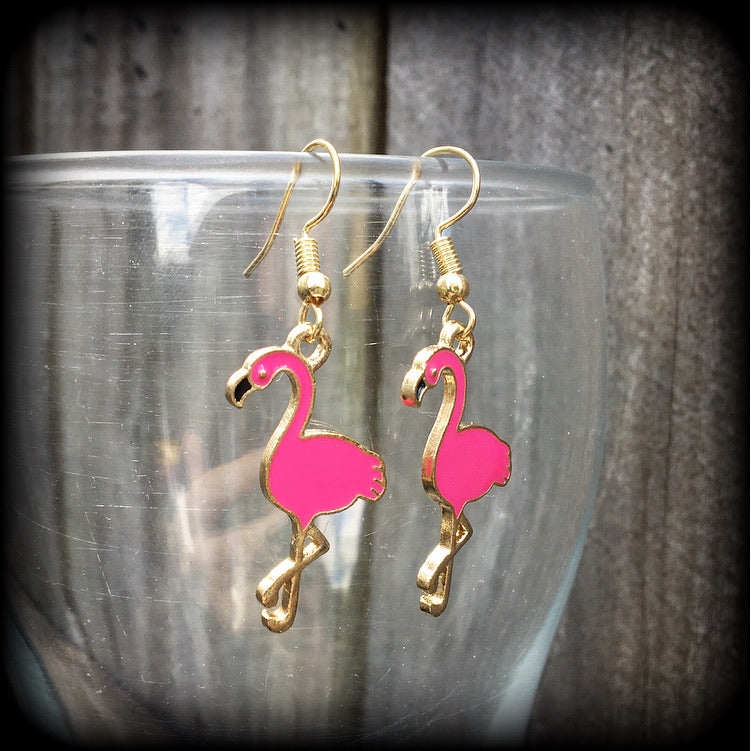 Pink flamingo earrings-Kitsch earrings