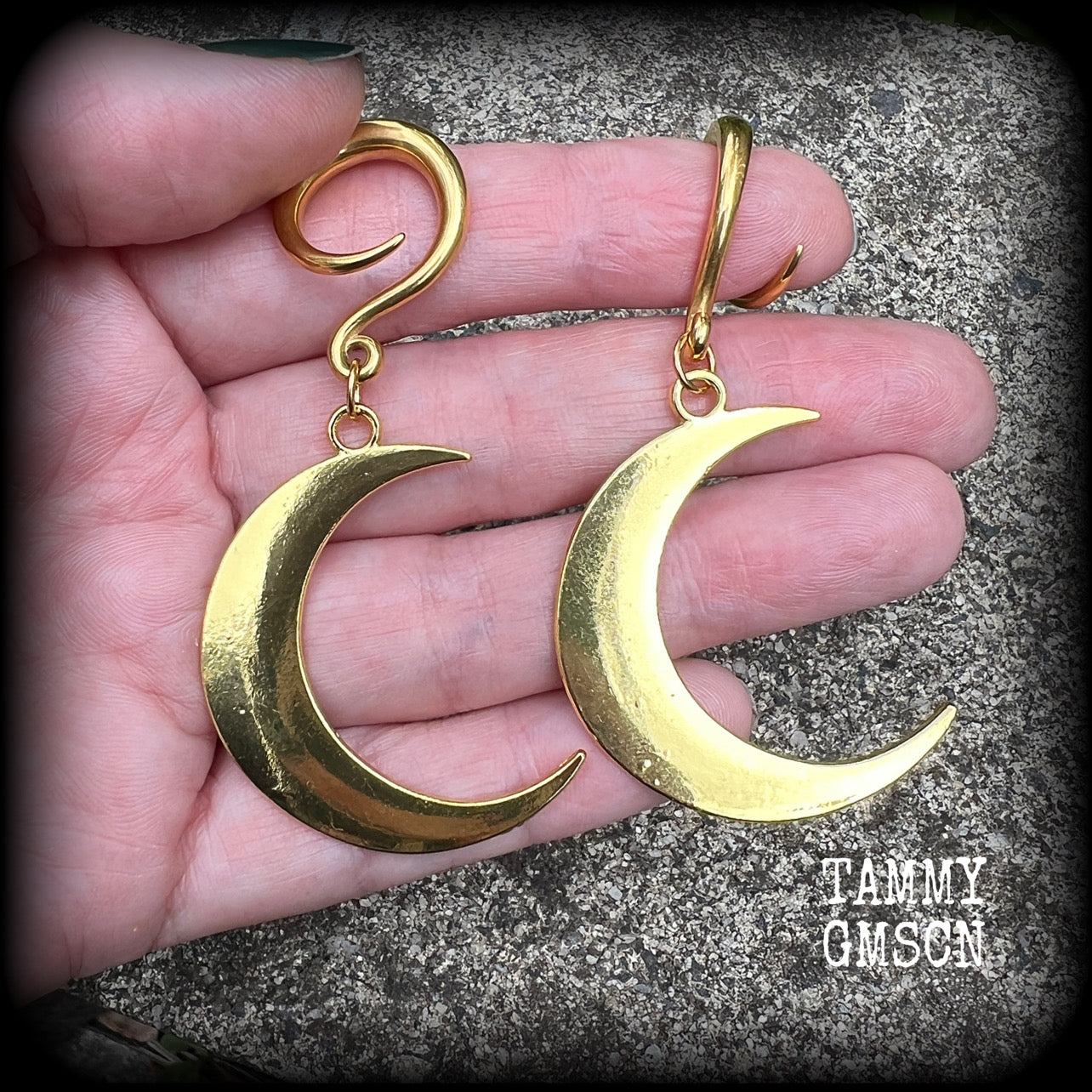 Crescent moon earrings Crescent moon gauged earrings Ear hangers 6 gauge ear weights Black Friday Body jewelry Stretched lobes 6g 2g 0g 00g 1/2" 9/16" 5/8" 7/8" 1" 1.10" 1.18" Coven earrings Occult earrings Whimsigoth Whimsygoth Cottagecore Witchy jewelry Occult jewelry