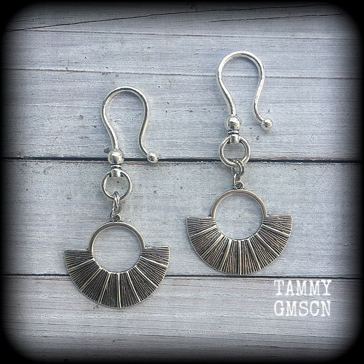 Ishtar battle shield earrings