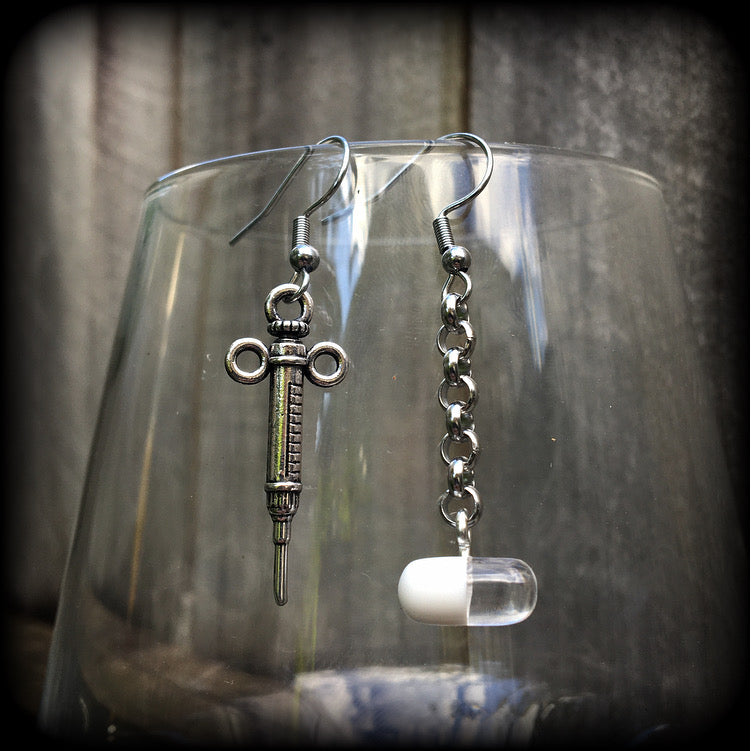 Syringe and tablet earrings-Halloween earirngs